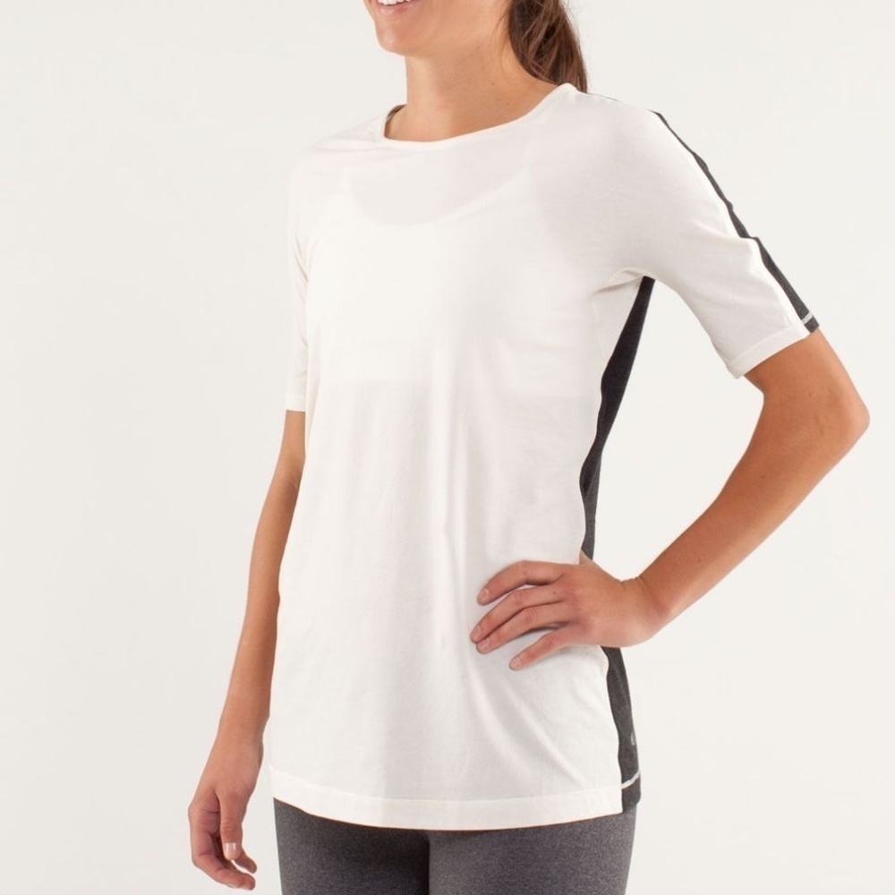 Lululemon Devotion Tee Training Short Sleeve Tee Shirt Size 6